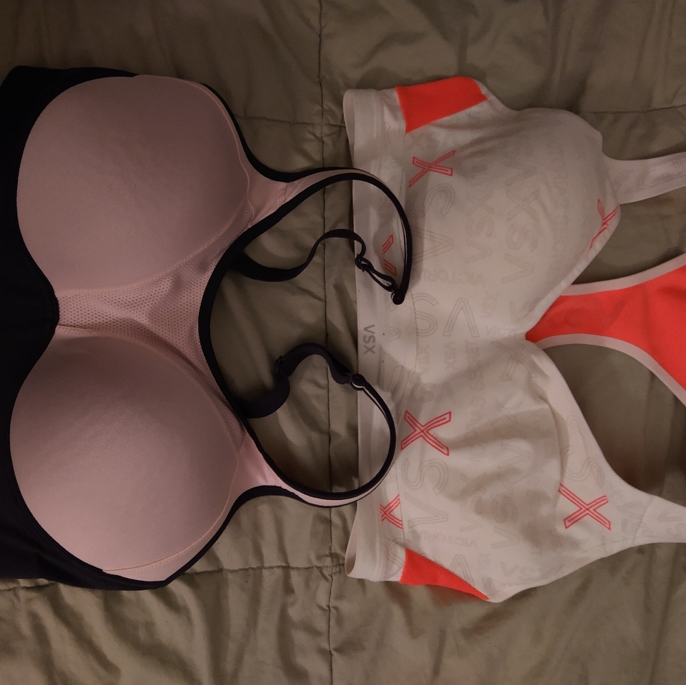 36C sports bras lot of two
